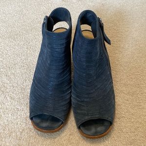 Paul Green suede peep toe heels